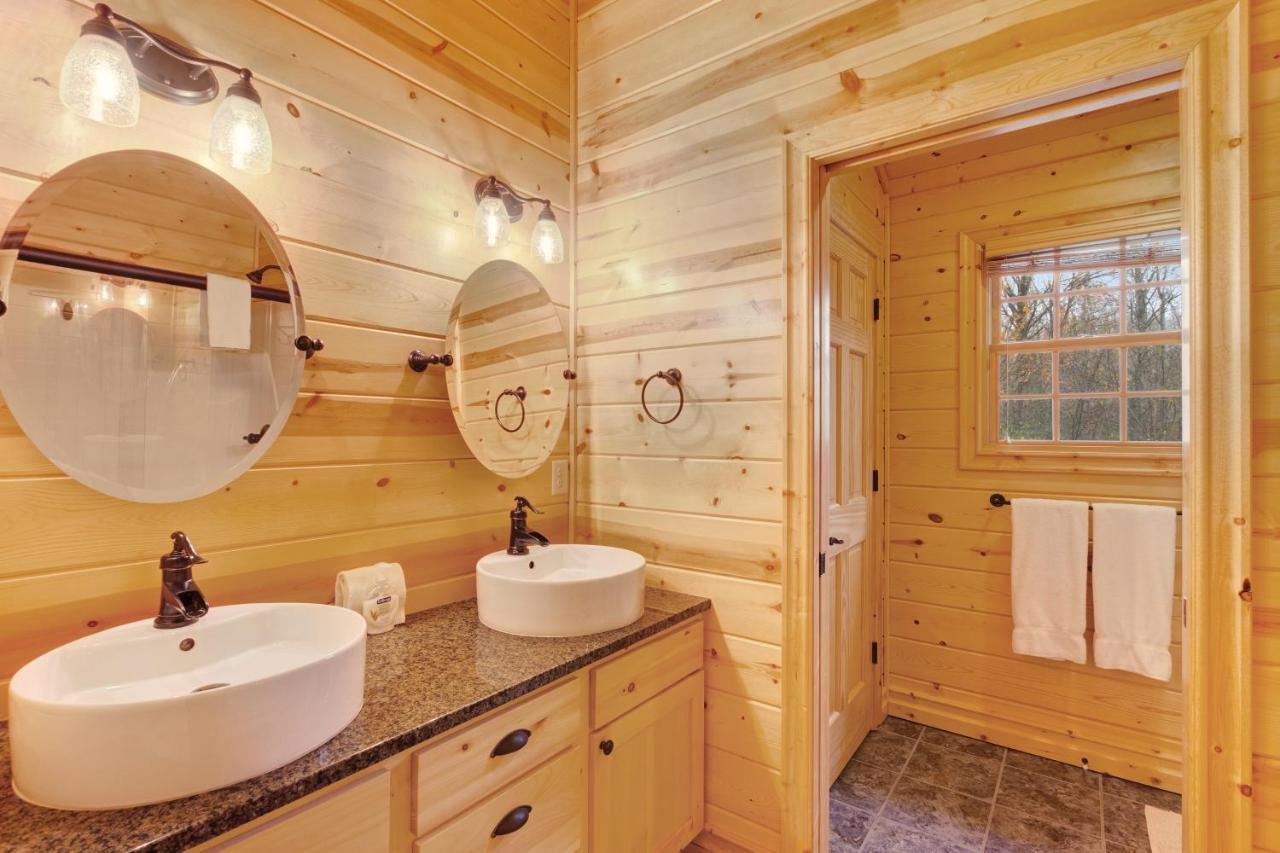 Kingfisher Cove Cabin 2 Saugatuck Exteriör bild